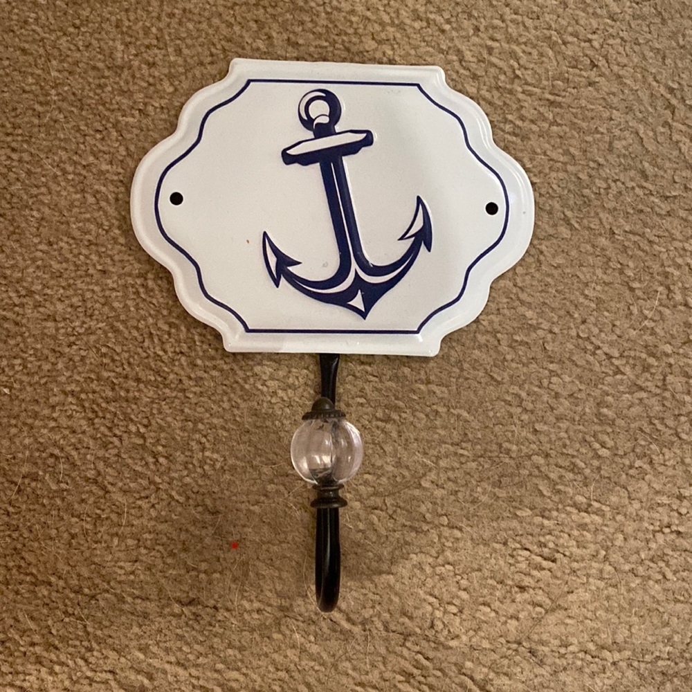Anchor wall hook